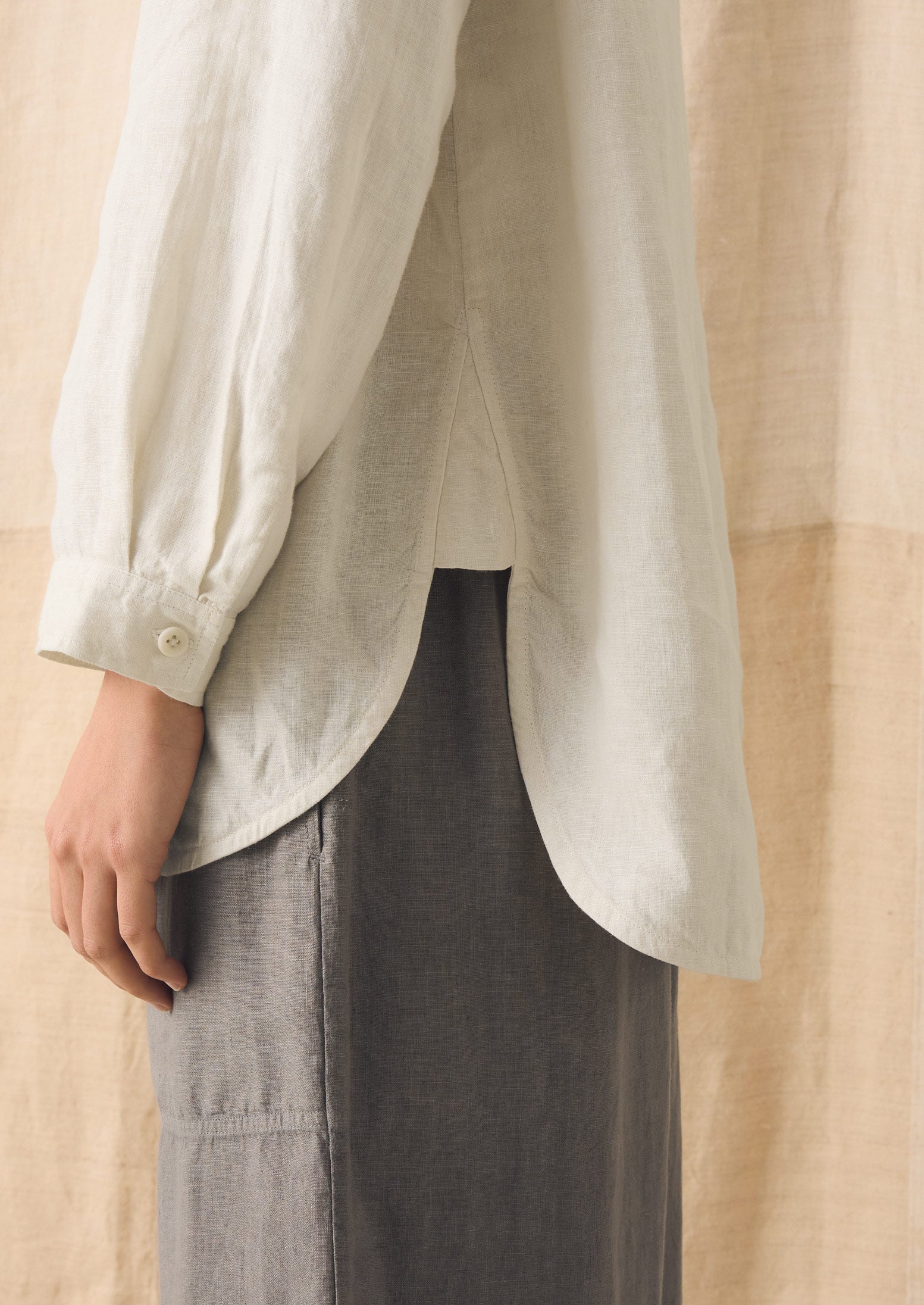 Garment Dyed Linen Chef Shirt | Oat - Image 6