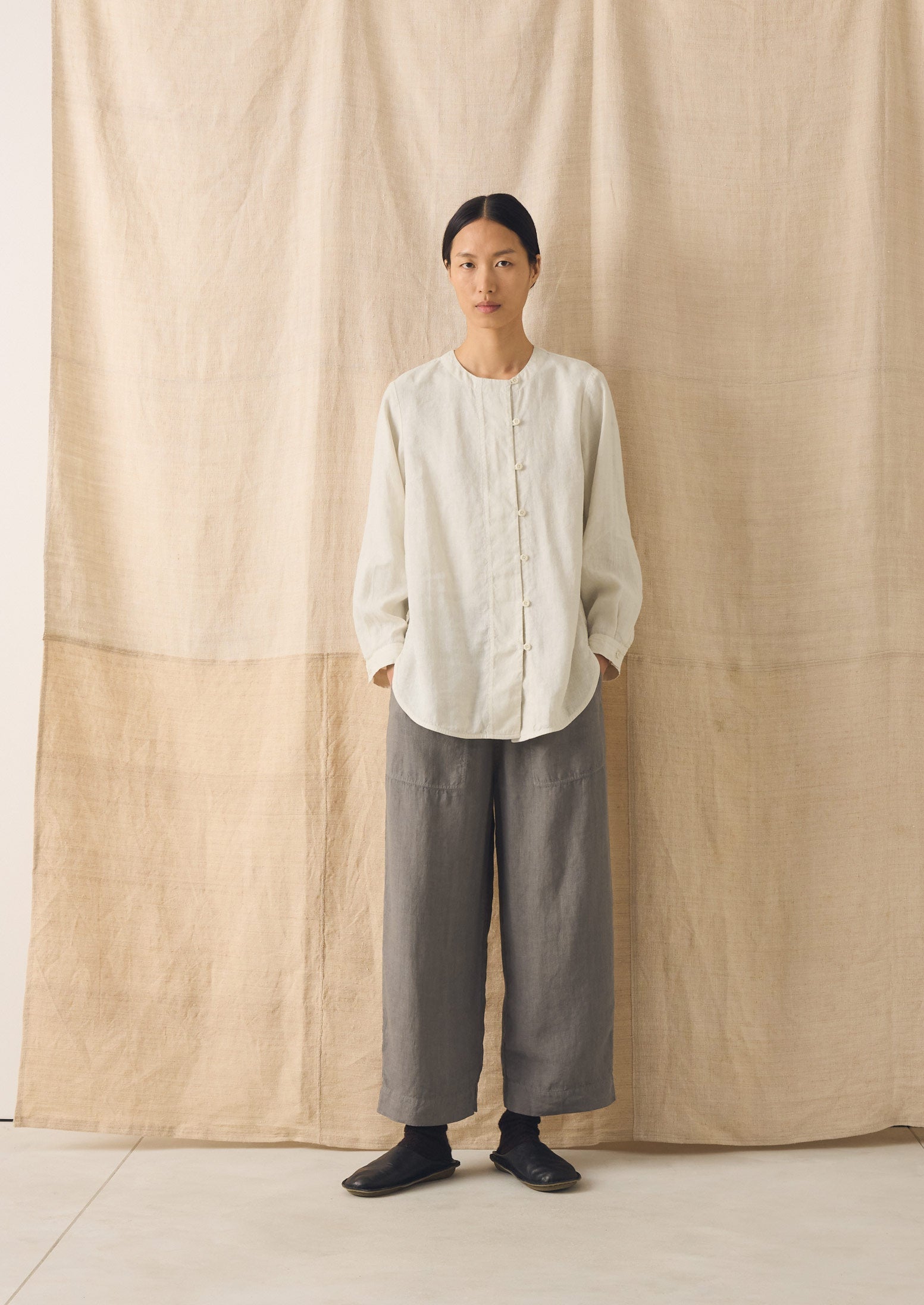 Garment Dyed Linen Chef Shirt | Oat - Image 2