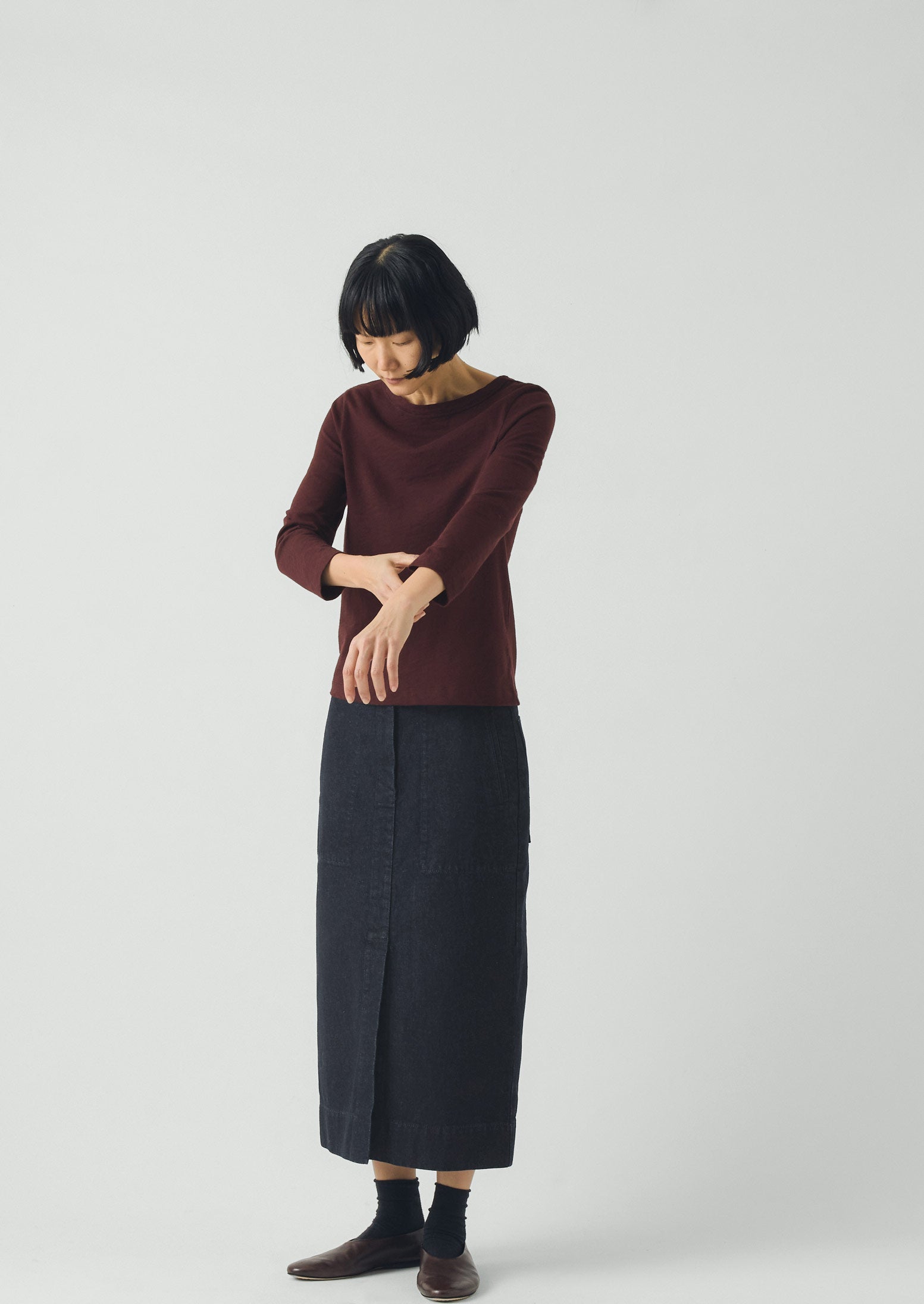 Lia Cotton Boat Neck Tee | Beetroot - Image 2