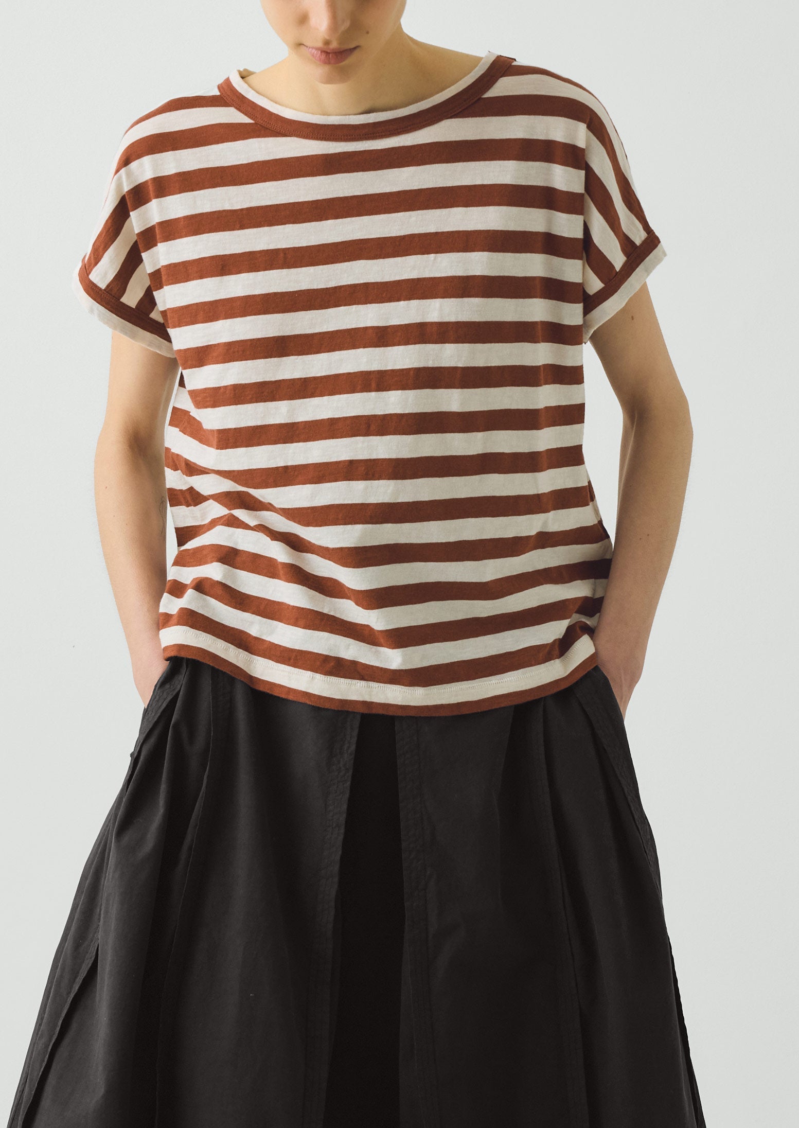 Alda Maypole Stripe Cotton Easy Tee | Red Rock/Ecru - Image 2